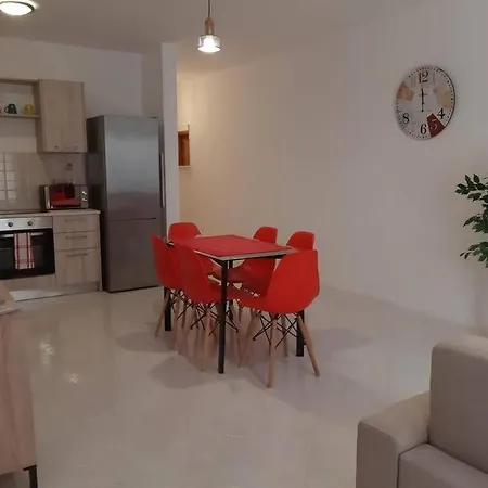 Apartmán Xlendi Home *