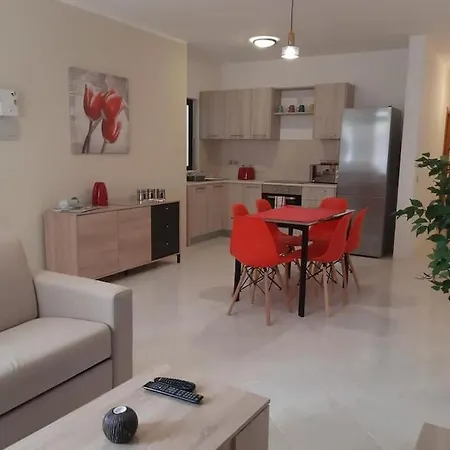 Apartment Xlendi Home